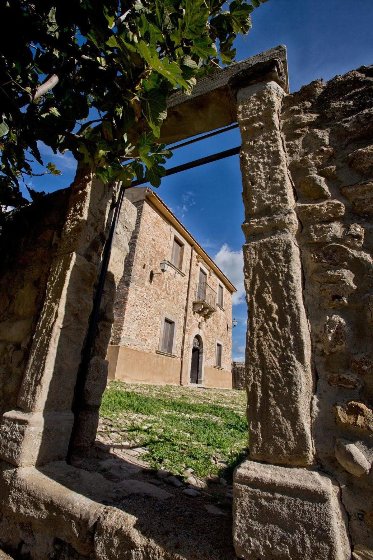 Baglio San Pietro Villa Nicosia Exterior foto